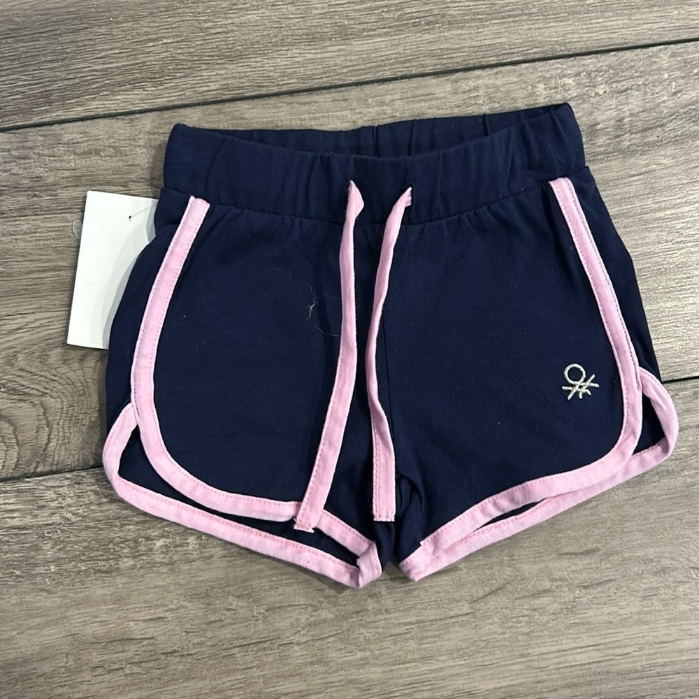 NWT United Colors of Benetton shorts size 3-6 months